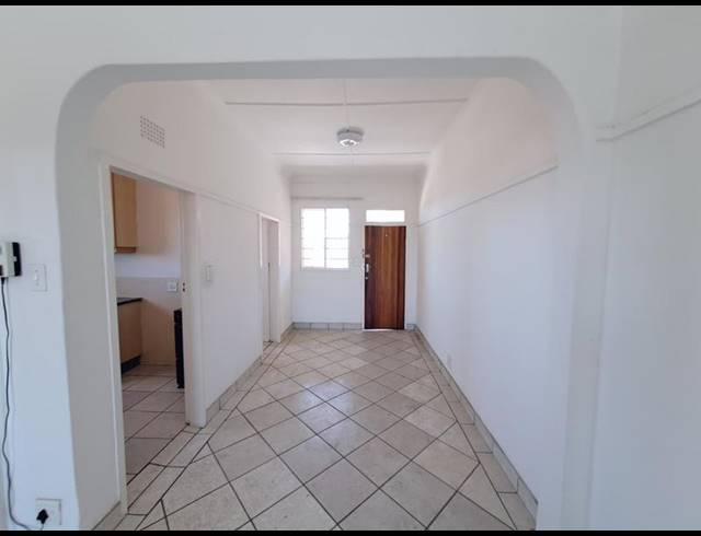 1 BEDROOM APARTMENT FOR SALE IN PRIMROSE